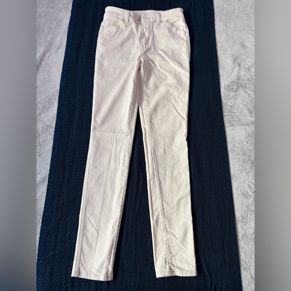 Women's Skinny Jeans in Cream